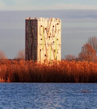 afgewerkte kijktoren in De Blankaart 