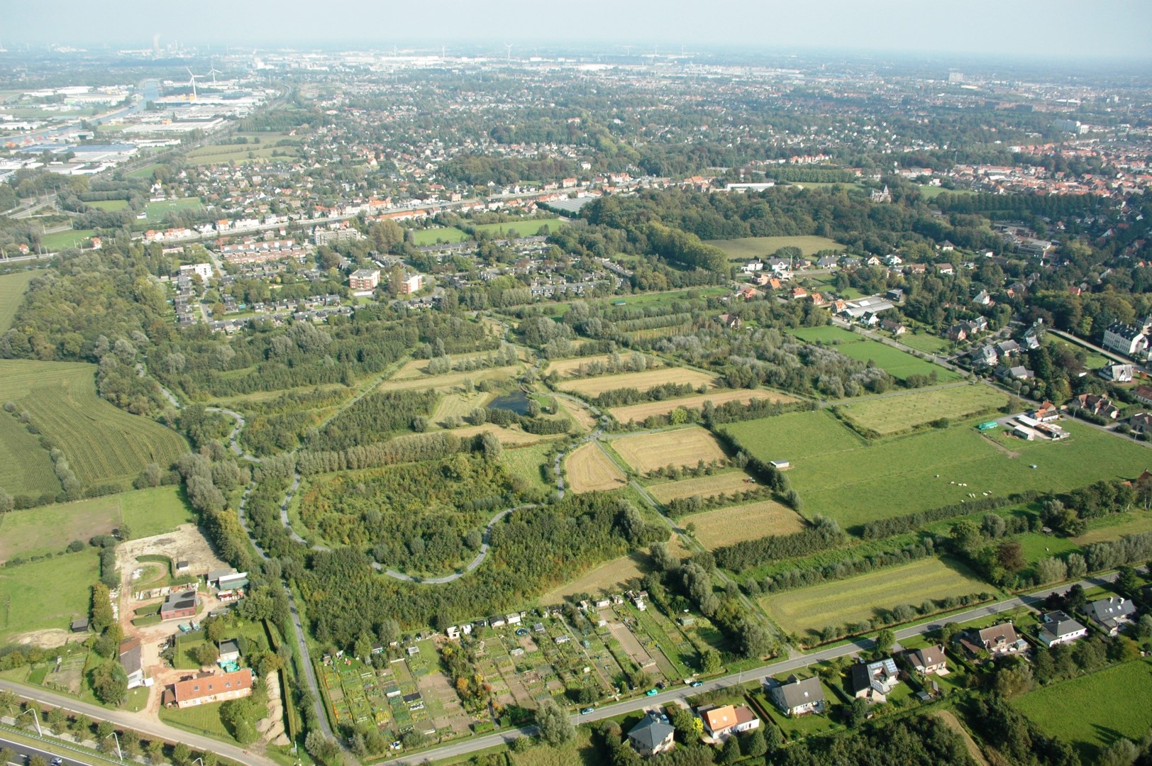 luchtfoto landschapspark en omgeving