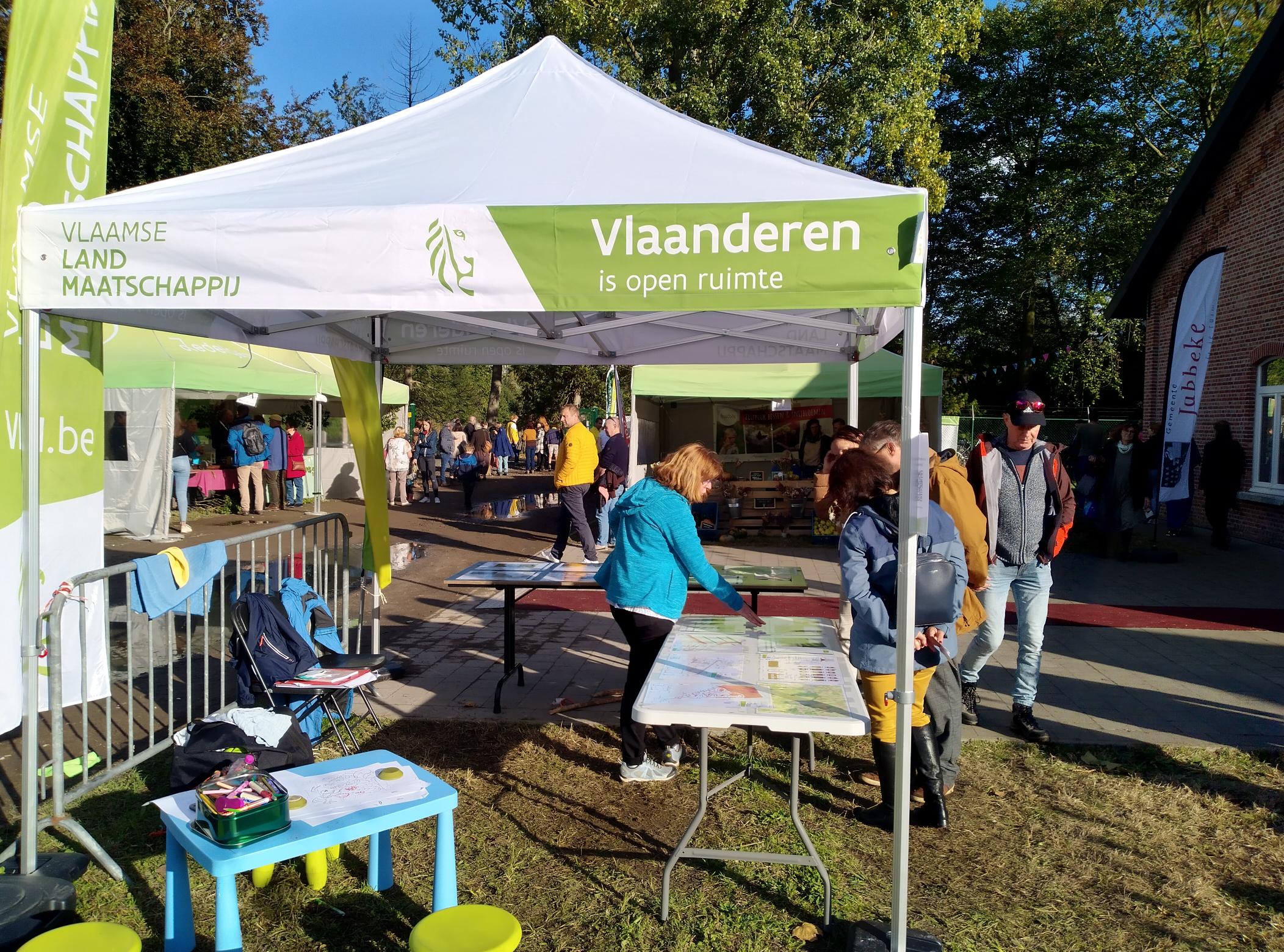 infostand VLM tijdens openingsfeest