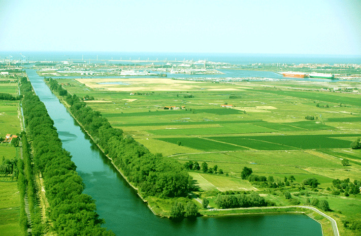 Verzicht van projectgebied, met zicht op waterstrook