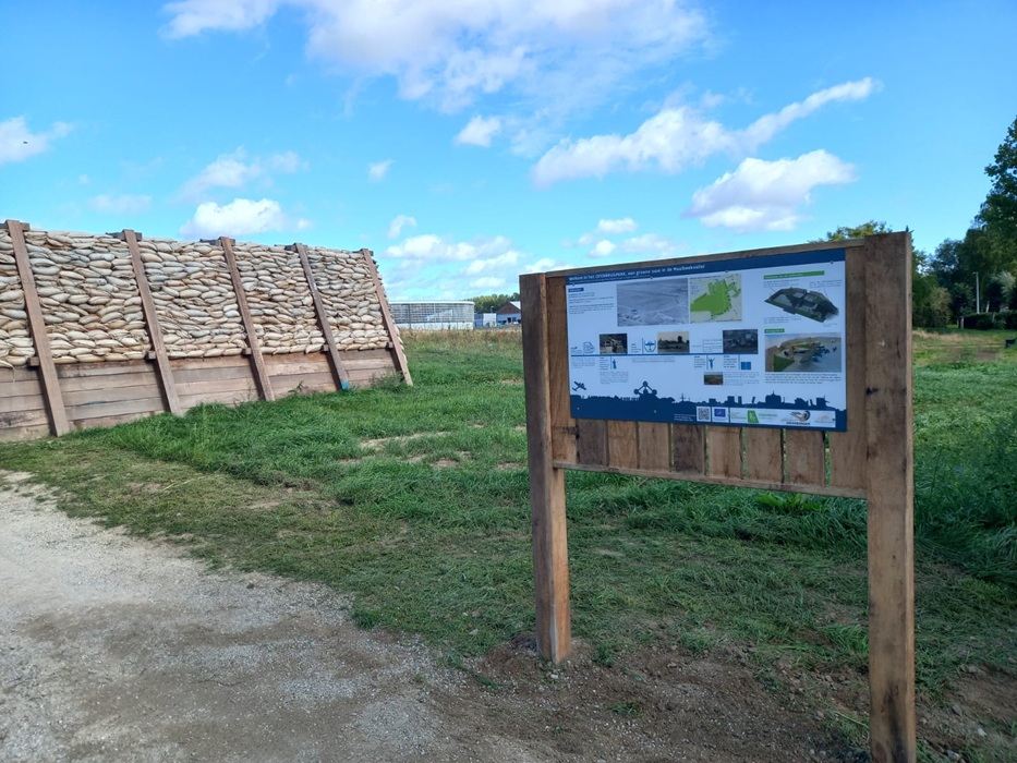Het onthulde infobord