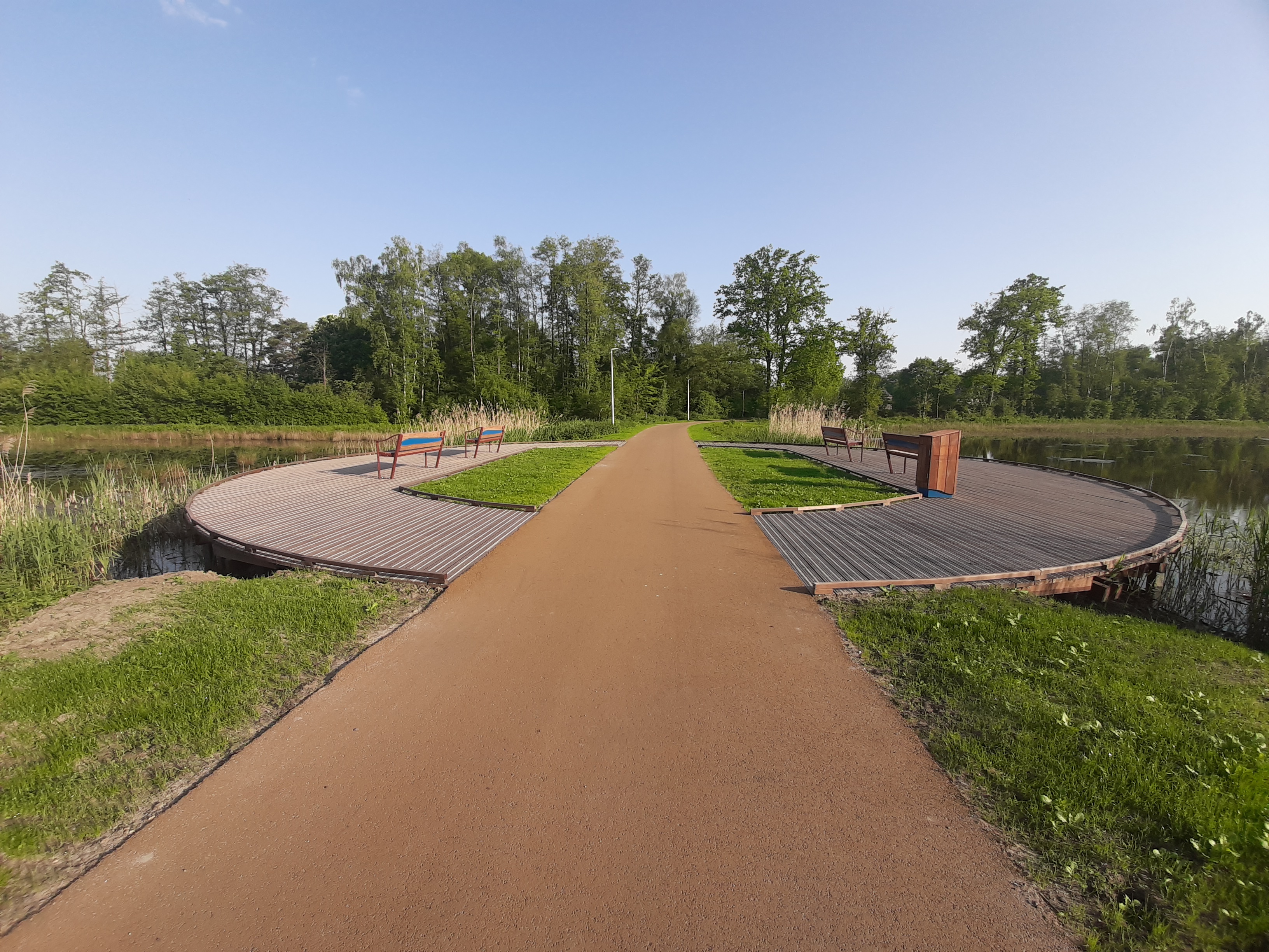 vlonders met zitbanken in Dauteweyers