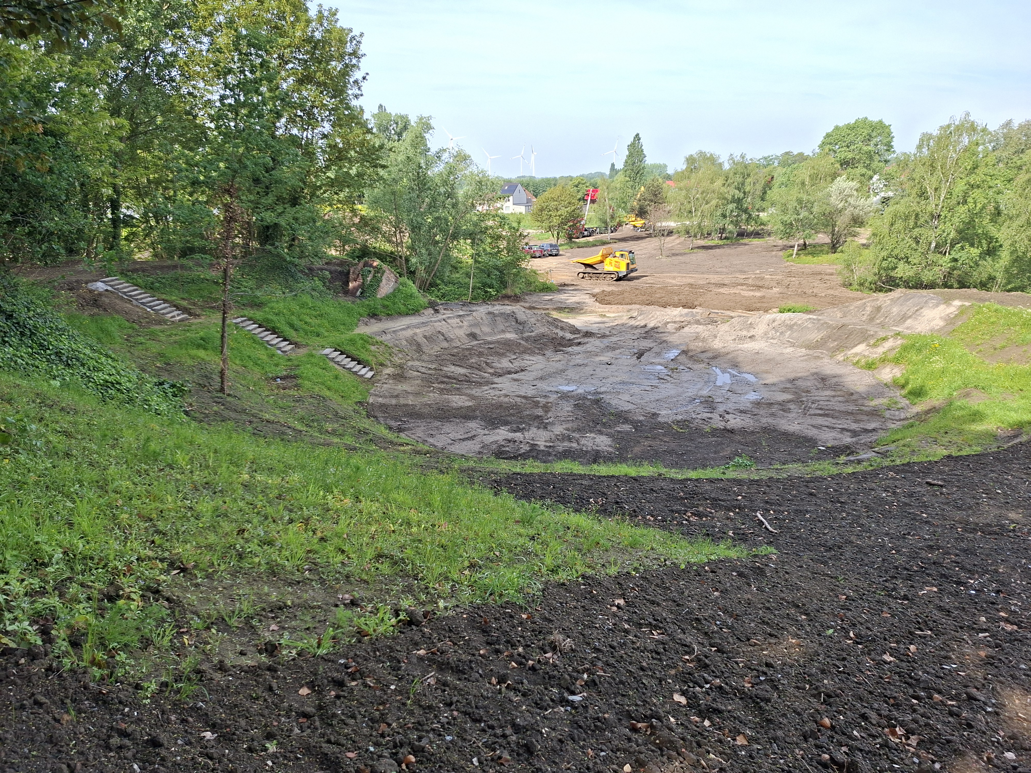 Amfittheater met heuvel en trappen